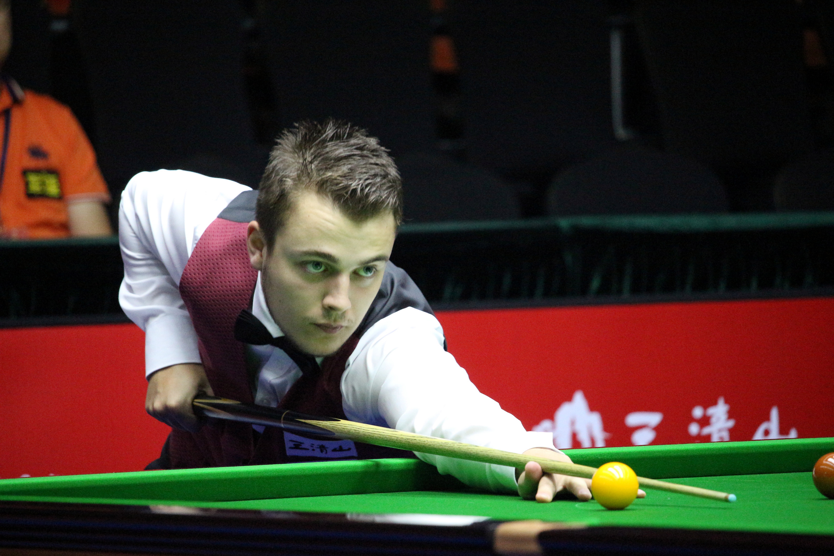 网球赛场上 网球赛场上